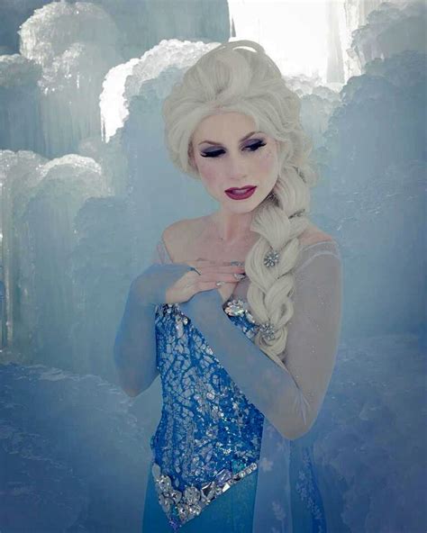 Traci Hines As Elsa Cosplay By Tracihinesmusic Facebook Frozen