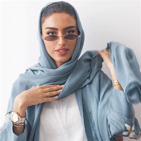 Saudi Girls Arabian Women Arab Women Abayas Fashion