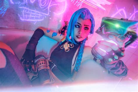 This Insane Jinx Cosplay By Charess Brings Arcane To Life Inven Global