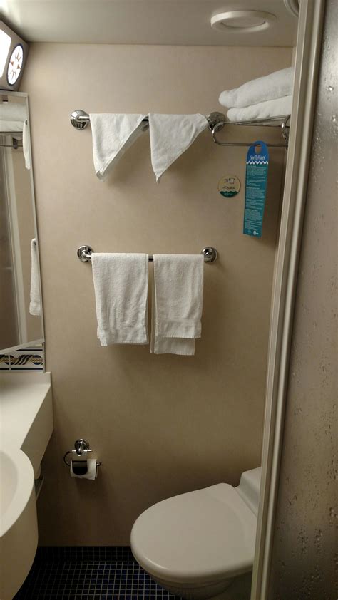 Cabin located in the forward section of the ship. Interior Stateroom, Cabin Category SK, Serenade of the Seas