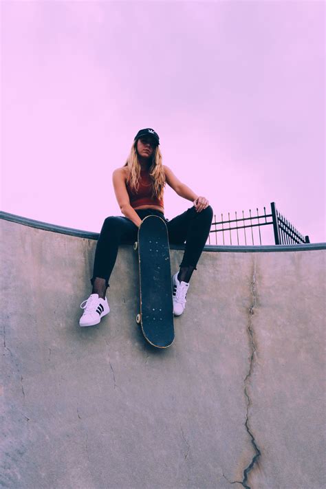 Skateboarding Aesthetic Girls Wallpapers Wallpaper Cave