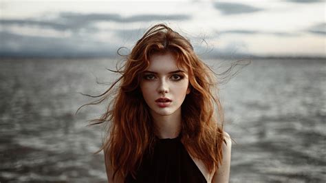 Redhead Model Wavy Hair Looking Directly Wallpaper Hd Girls Wallpapers