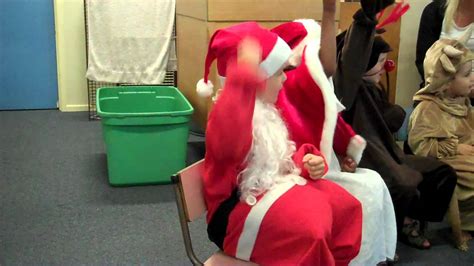 480 x 360 jpeg 17 кб. Santa with his pants falling down - YouTube