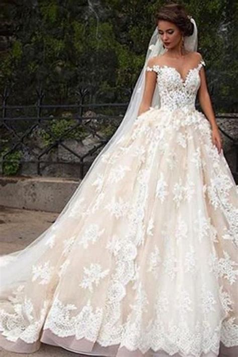 Glamorous Cap Sleeves Lace Tops Wedding Dress With Court Train Pw171