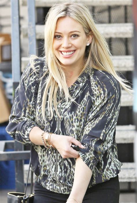 Celebrity Inspired Outfits Hilary Duff Style Gorgeous Heels Curvy Bikini Perfect Woman