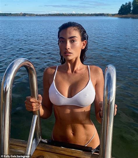 Former Victorias Secret Model Kelly Gale Suffers An X Rated Accident