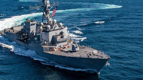 Us Navys New Destroyer Will Be Bodyguard Of Carrier Strike Group