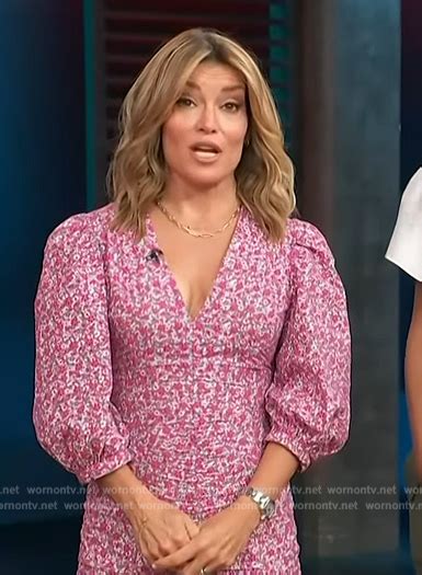 Wornontv Kits Pink Floral Print Ruched Dress On Access Hollywood