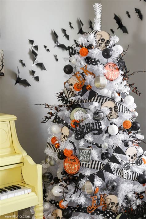 Make your home the most festive one on the block with these easy halloween decorations to diy. Halloween Home Decor 2016 - Lil' Luna