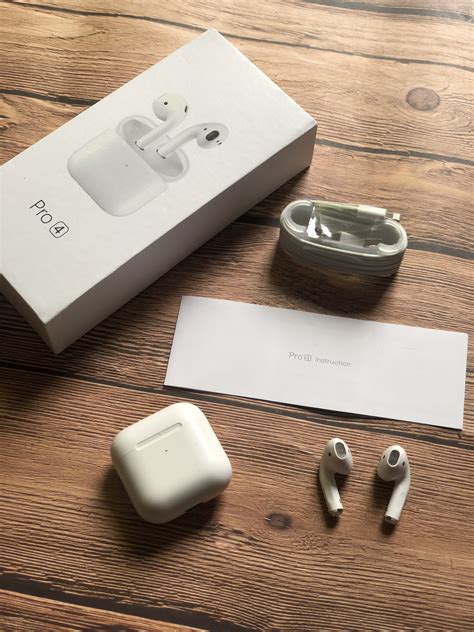 Apple Airpods 4 Pro Mobile Hub Official