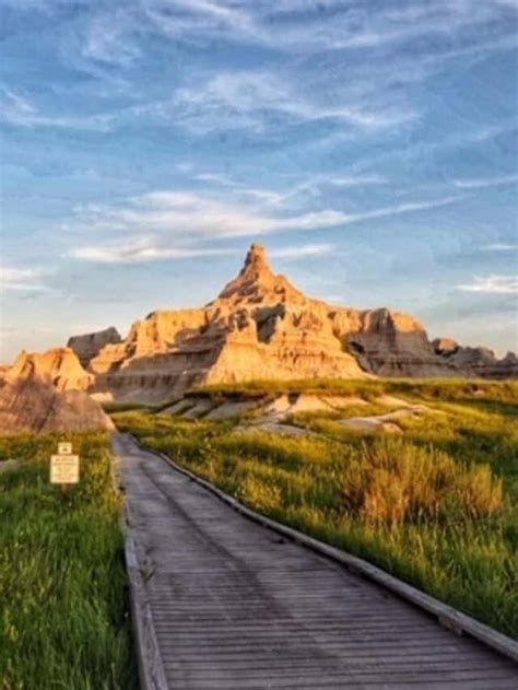 Hiking And Camping In The Badlands Of South Dakota ⋆ Back Road Ramblers