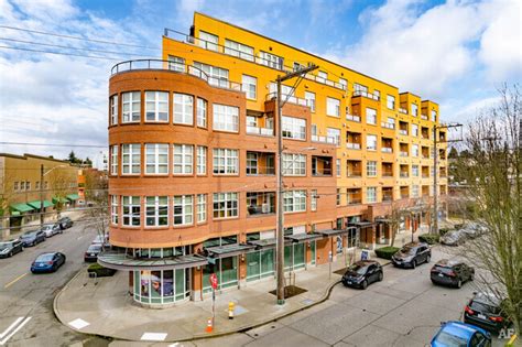 The Greenlake Condominium 410 Ne 70th St Seattle Wa 98115 Apartment