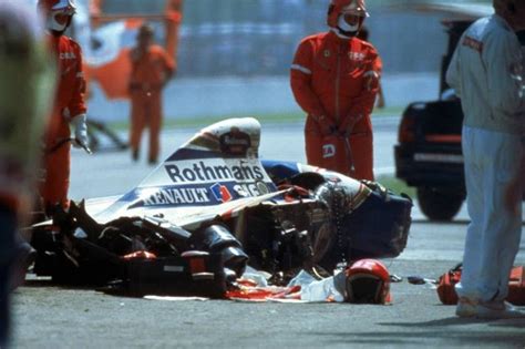 L Incidente Mortale Di Ayrton Senna Le Fotografie Che Hanno Fatto La Storia