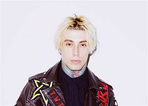 Maybe you would like to learn more about one of these? Ronnie Radke New Haircut - Top Hairstyle Trends The ...