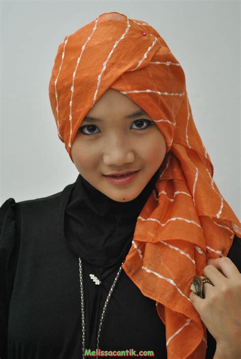 Kenapa muslimah selalu memiliki wajah cerah dan anggun? Koleksi Gadis Berhijab Cantik Jadi Foto Model Terbaru 2014 | Kumpulan Foto Cewek Cantik ...