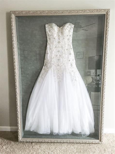 Brautkleid Aufbewahrung Im Edlen Rahmen Foreverlyde Wedding Dress