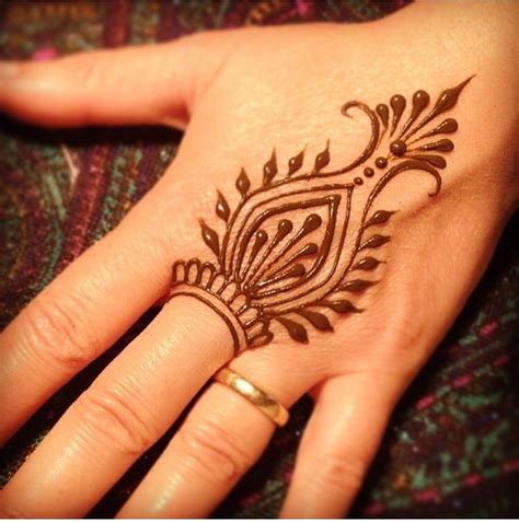 Pin By Naylati Hamada On Henna Simple Henna Tattoo Henna Designs