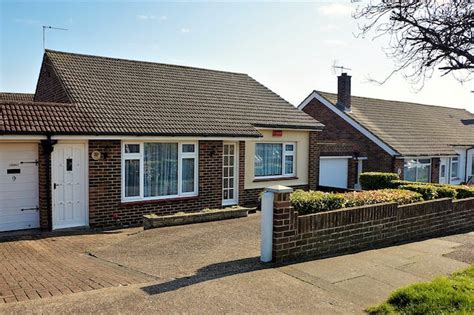 3 Bedroom Detached Bungalow For Sale In Langdale Avenue Ramsgate Ct11 0pq