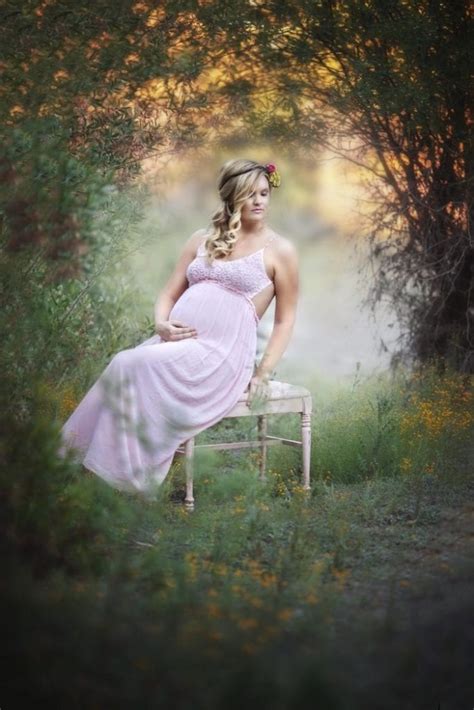 11 Simple Maternity Poses For Photographers Cozy Clicks Education
