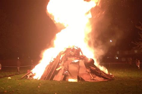 Face Of Guy Fawkes Spotted On Bonfire Night In Liverpool Liverpool Echo