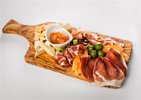 Visualizza altre idee su salumi, formaggio, ricette. Il tagliere di salumi - Vissana Salumi