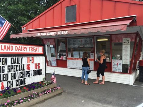 Island Dairy Treat Skowhegan Restaurant Reviews Photos And Phone