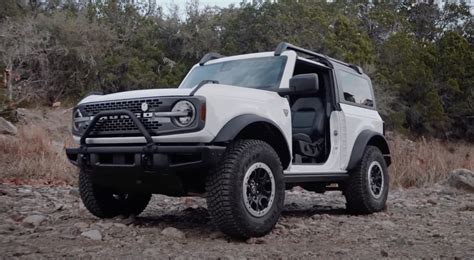 Ford Bronco Badlands 2 Door Base Full Walkaround Video