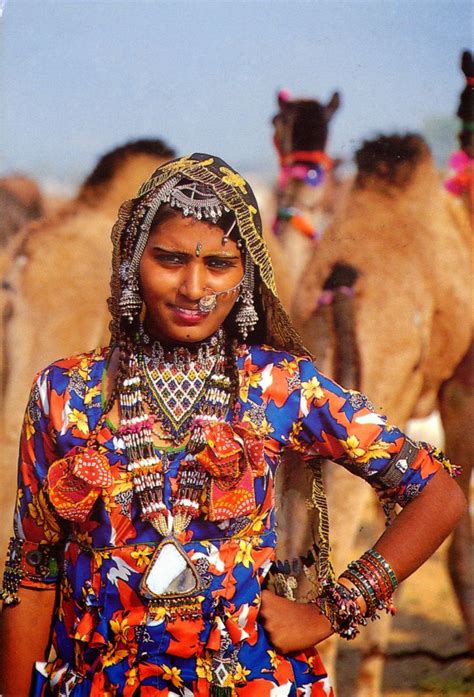 The festivities and other special occasions are the time the indian men's traditional attire consists of the kurta and pajama, dhoti, lungi and other dresses. WORLD, COME TO MY HOME!: 1130, 1189 INDIA (Rajasthan ...