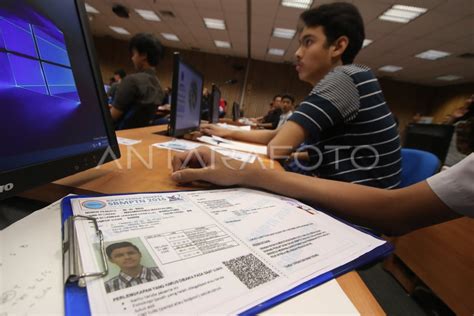 Ujian Sbmptn Jakarta Antara Foto