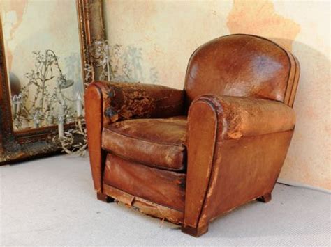 They are all the comfort of our sofas, compact into a club chair. Distressed Leather Club Chair Hjzyxgb | Small recliner ...