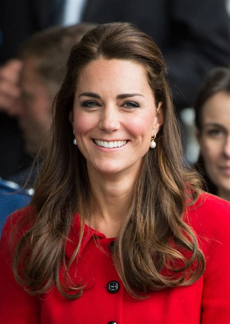 A Royal Tour Kate Middleton Stays True To Her Roots In Classic