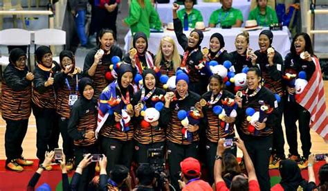 Mempertingkatkan dan memantapkan mutu permainan bola jaring di malaysia menerusi program pembangunan untuk atlet dan kepegawaian selaras dengan slogan bola. Bola jaring Malaysia pertahan emas | Utusan Borneo Online