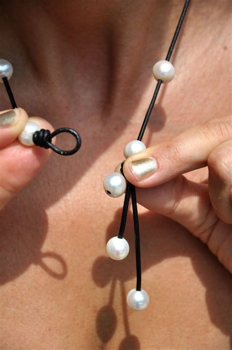 Perlen Und Lederkette Schwarze Cascada Perlen Und Etsy Pearl Jewelry