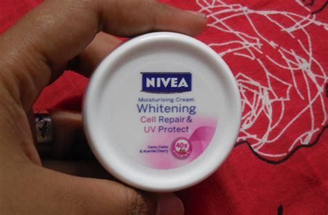 Nivea Moisturising Whitening 2 In 1 Cream