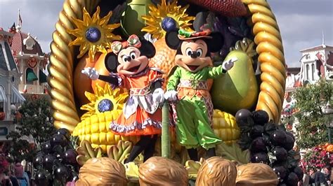 Mickeys Halloween Celebration Parade Disneyland Paris Le