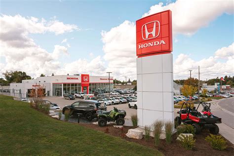 Honda Dealership - Neerhof Landscapes Inc.