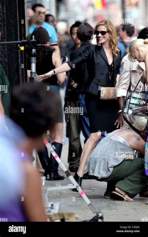 Julia Roberts On The Set Of Her Upcoming Film Eat Pray Love
