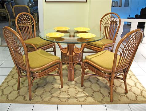 Perfect for any living room. Savannah 42" Round Natural Rattan Dining Sets
