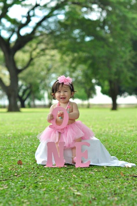 Adorable Baby Girl St Birthday Photoshoot Ideas In World Best Birthday Party Planner In