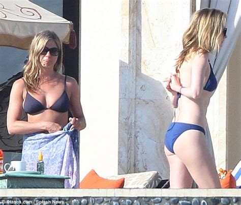 Jennifer Aniston Bikini Candids In Cabo 06 GotCeleb