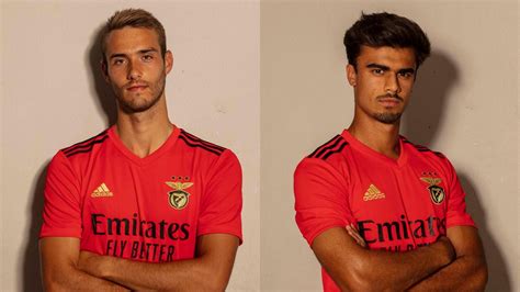 Portugal are very much the better side and should be ahead. Benfica présente ses nouveaux maillots pour 2020/2021