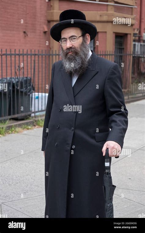 Portrait Of A Rabbi Hi Res Stock Photography And Images Alamy
