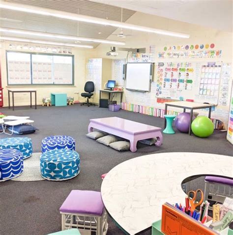 34 Creative Classroom Decor Ideas That Makes You Yearn School Homemydesign Flexible Seating