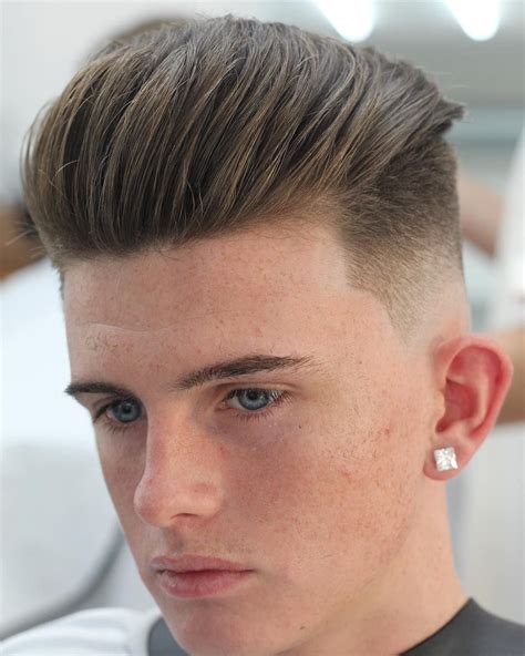 We've decided to come to it's difficult to create a list of mens hairstyles for oval faces and not include jude law in it. Men's Hairstyle For Oval Face Updo - 22 best of men ...
