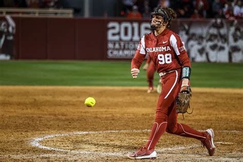 Three Sooners Named Top Finalists For Softball National Player Of The Year