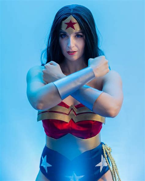 Wonder Woman Cosplay Wonder Woman Cosplay Gorgeous Women Superhero Lady Beautiful Women