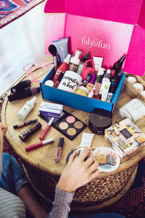 6 top women's subscription gift boxes - CBS News