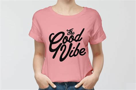 Download This Free Women T Shirt Mockup In Psd Designhooks