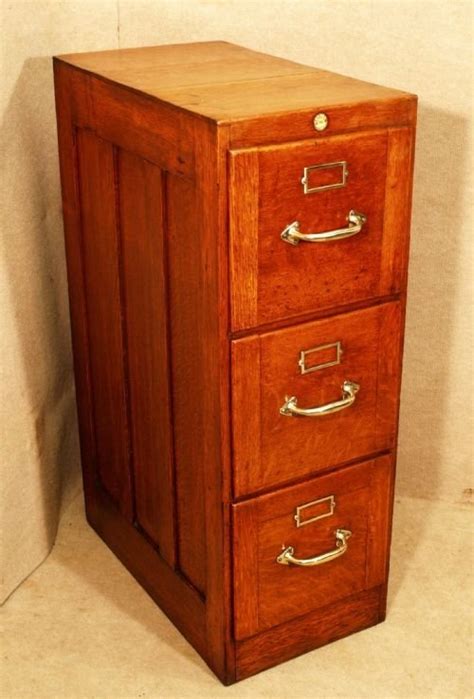 A filing cabinet (or sometimes file cabinet in american english) is a piece of office furniture usually used to store paper documents in file folders. Antique Oak 3 Drawer Filing Cabinet | 101718 ...