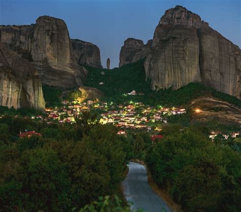 Photo By Babaktafreshi The World At Night Project Meteora Looks